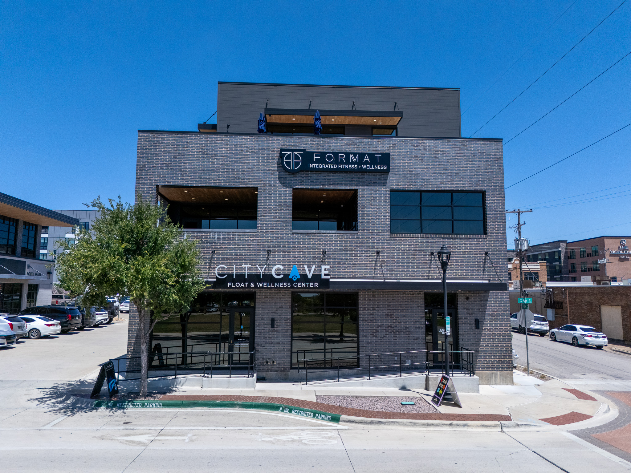 465 s main - retail space for rent